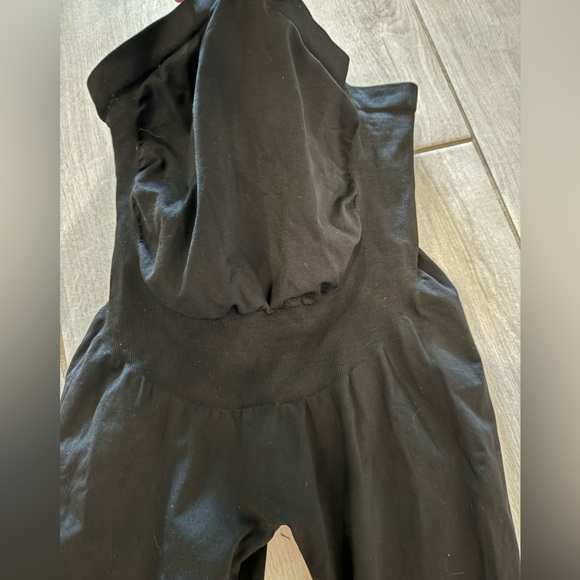 Belly Bandit - Medium Black Active Capris - Picture 8 of 11